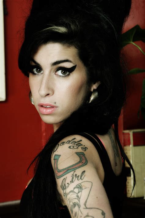 ami_white videos|Amy Winehouse .